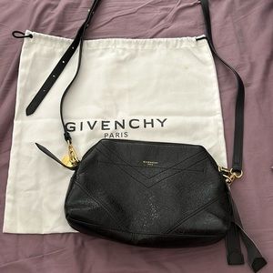 Givenchy black patent leather shoulder bag